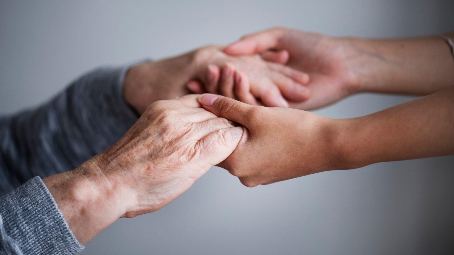 Doença de Parkinson: saiba o que é e quais os seus principais sintomas