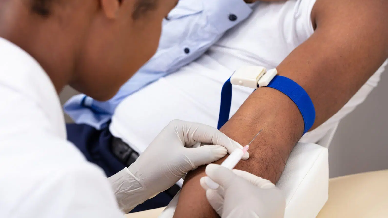 Jejum para exames de sangue: quais são os exames que pedem e por que é necessário?
