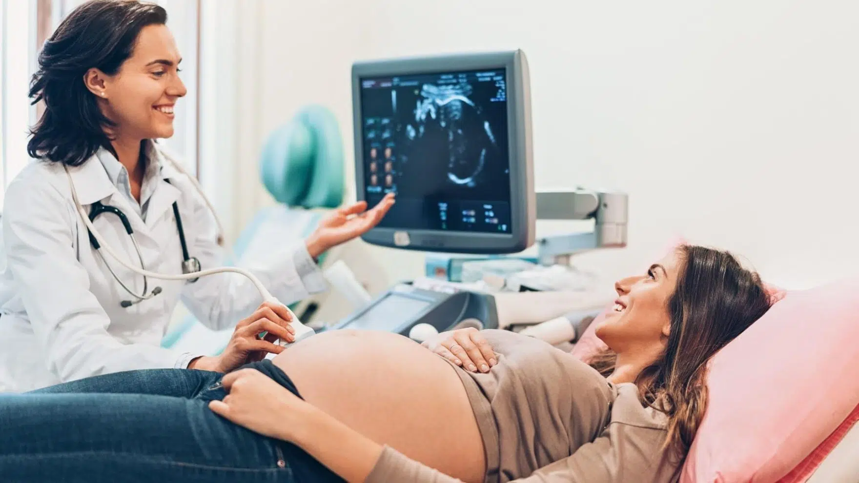 Linha do tempo da gravidez: entenda as fases do desenvolvimento do bebê