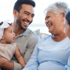 A vacina Abrysvo® protege do VSR bebês, gestantes e idosos